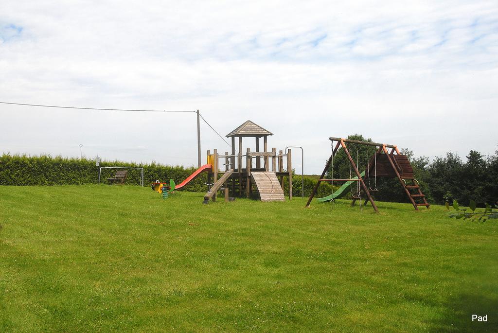 La Cle Des Champs Villa Bertogne Exterior photo